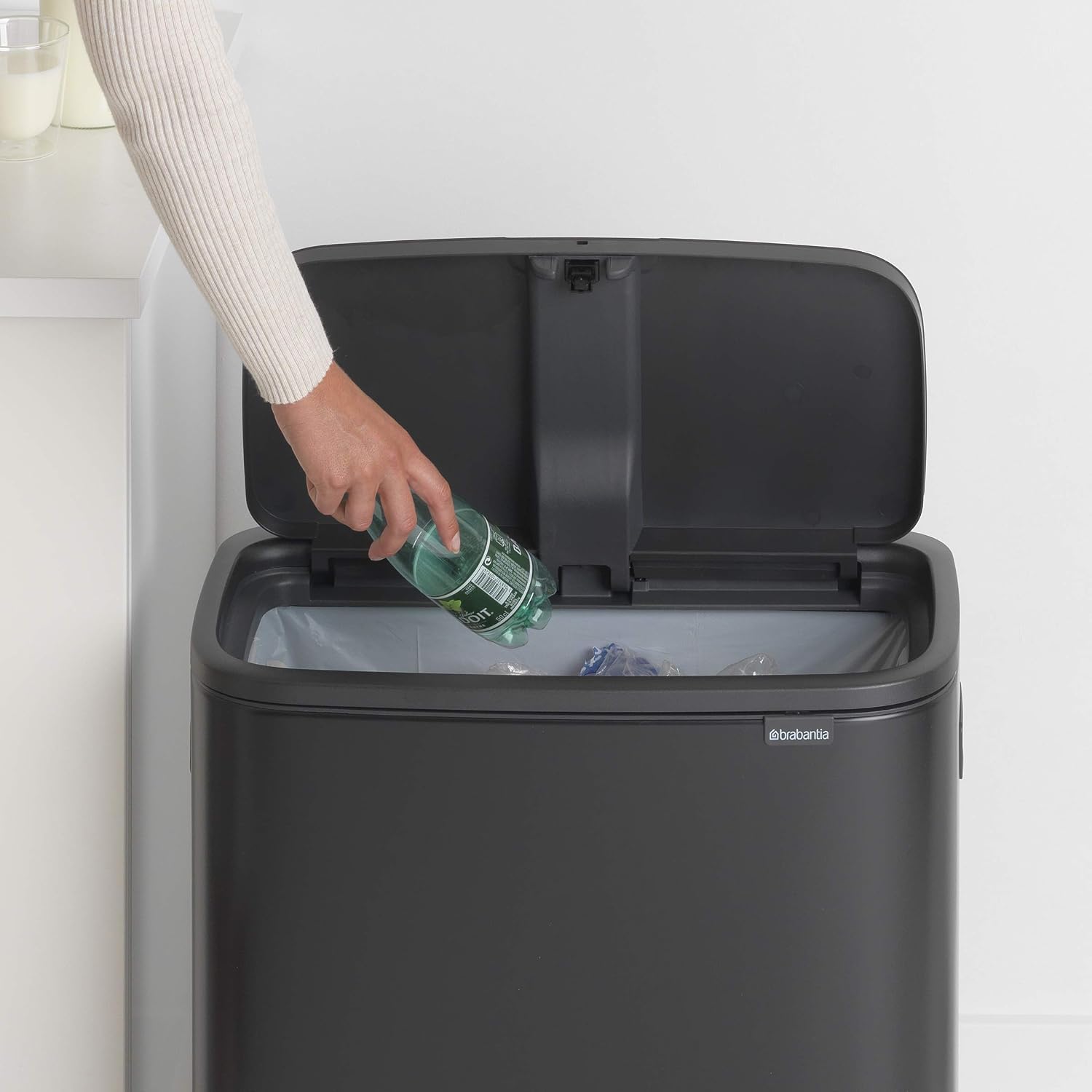 Brabantia Bo Touch Bin - 60L Inner Bucket (Matt Black) Large Rectangular shape, Waste Kitchen Bin - Soft-touch - Image 5