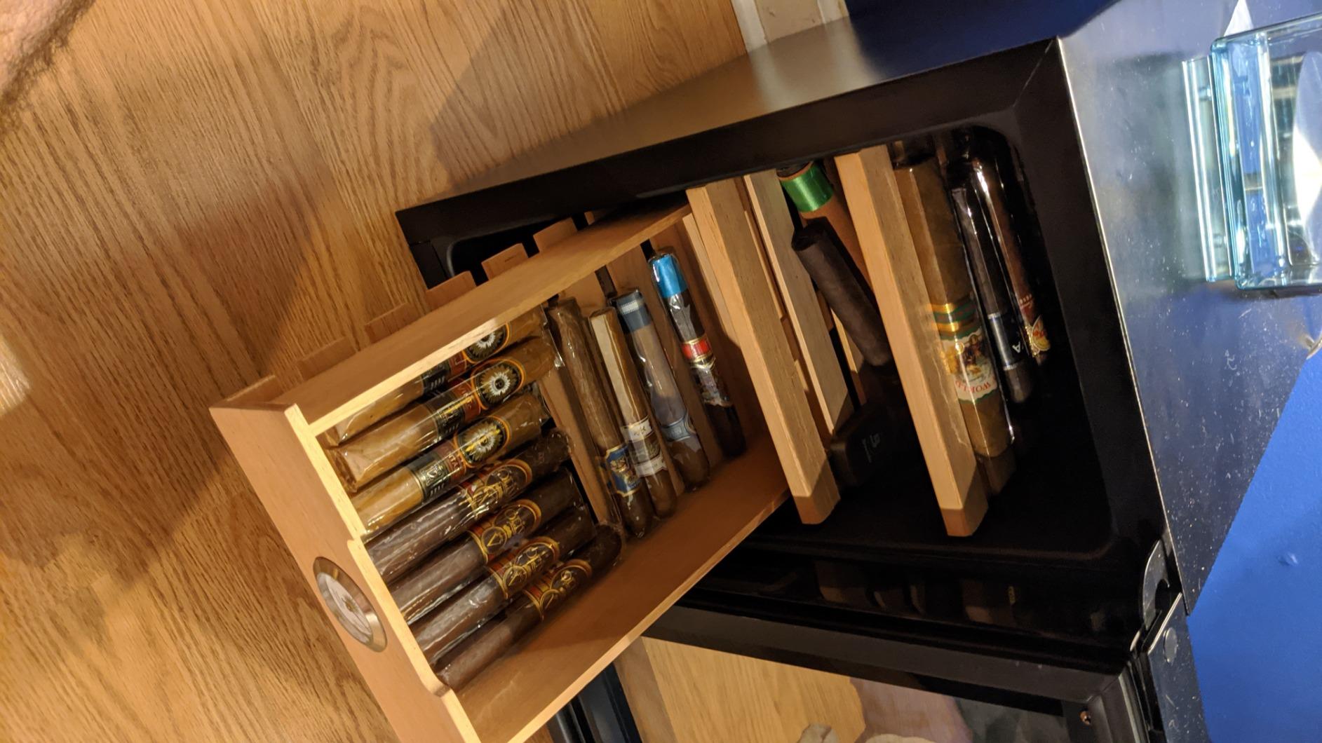 Audew JC23C1 Electronic Cigar Cooler Humidor,150Cigar, with Spanish