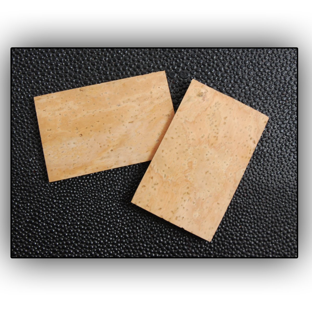 Set of 2 Cork Plates 0.8 mm for Woodwind Instruments Clarinet Saxophone Repair Made Easy Portuguese Cork e.g. for S Bows or Flaps 0.8 mm