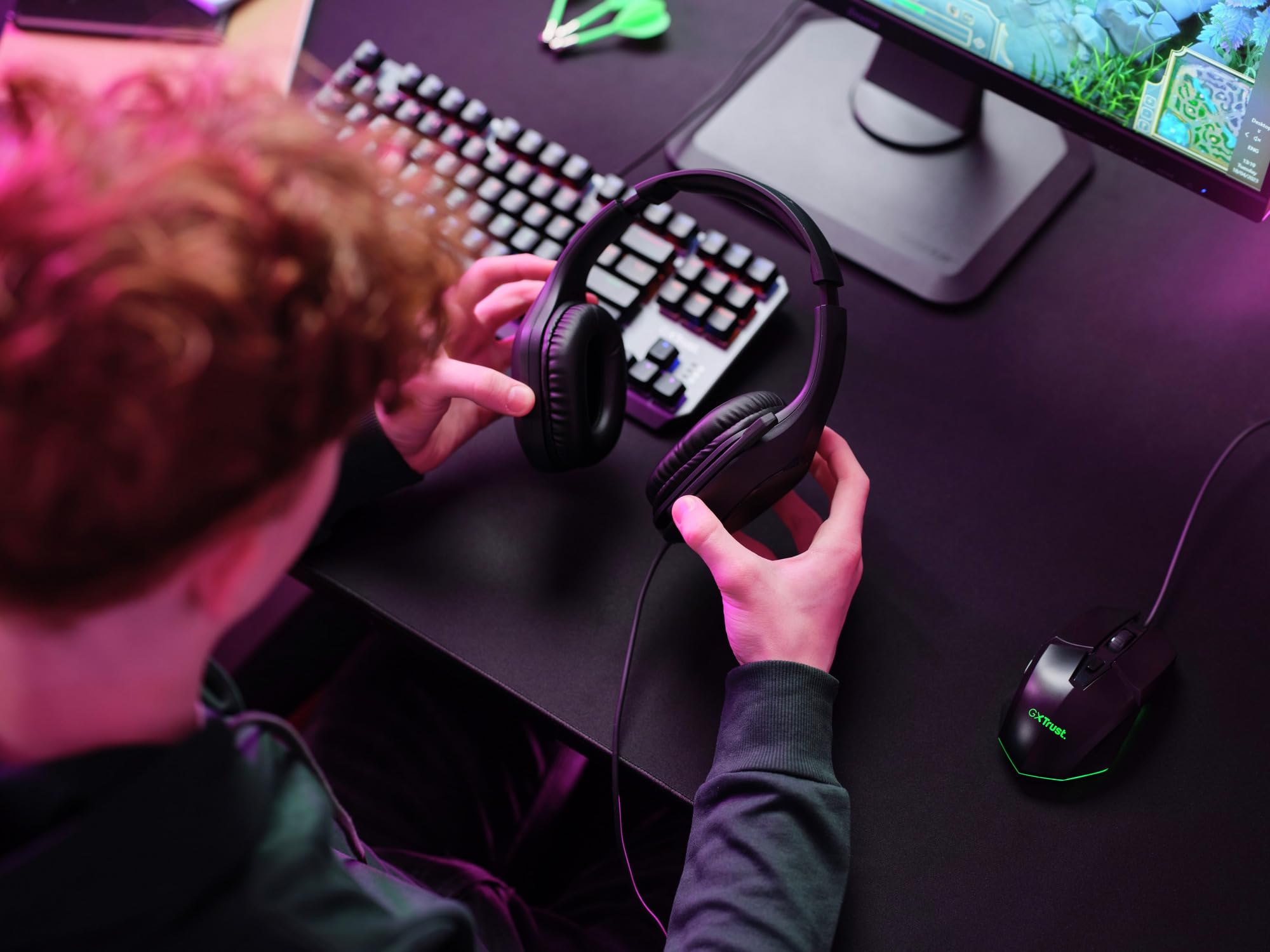 Trust Gaming GXT 415 Zirox Leichtes Gaming Headset mit 50-mm-Treiber für PC, Xbox, PS4, PS5, Switch, Mobile, 2-m-Kabel, 3,5-mm-Audioanschluss, Over-Ear Kopfhörer mit Kabel - Schwarz 8