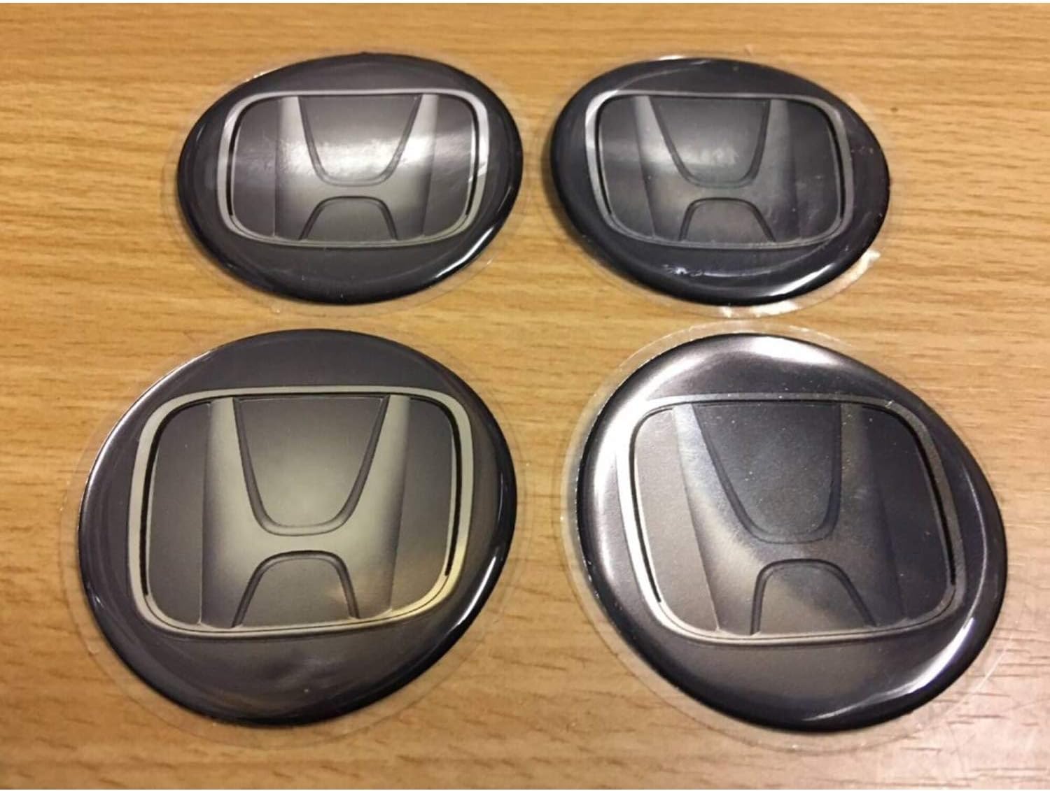 Amazon エンブレム 丸 51mm Honda ホンダ 本田 グレー 勾配 灰色 クラシック ロゴ ホイールキャップ 4枚 セット キット 日本 ジャパン 車 エンブレム 車 バイク
