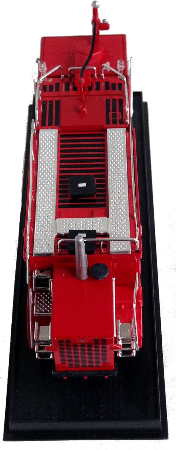 oshkosh truck diecast models