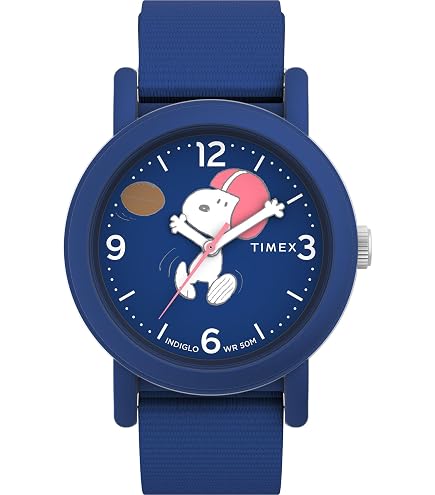 Amazon.com: Timex x Peanuts Unisex Standard Snoopy Santa 40mmWatch