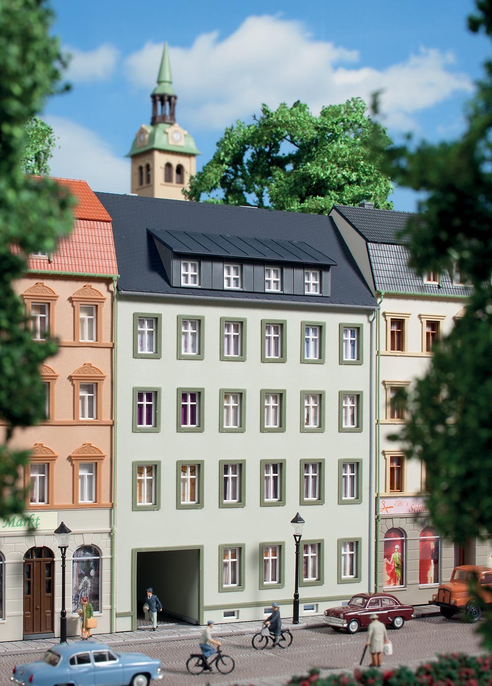 Auhagen 13337 "Townhouse Markt 3" Modelling Kit