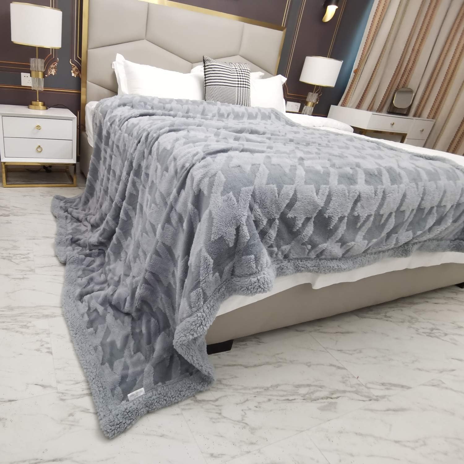DISSA Sherpa Fleece Blanket Throw Blanket Soft Blanket Plush Fluffy Blanket Warm Cozy Dual Sided Throw Blanket Perfect Throw for All Seasons for Couch Bed Sofa (Light Grey, 51"x63"): Home & Kitchen