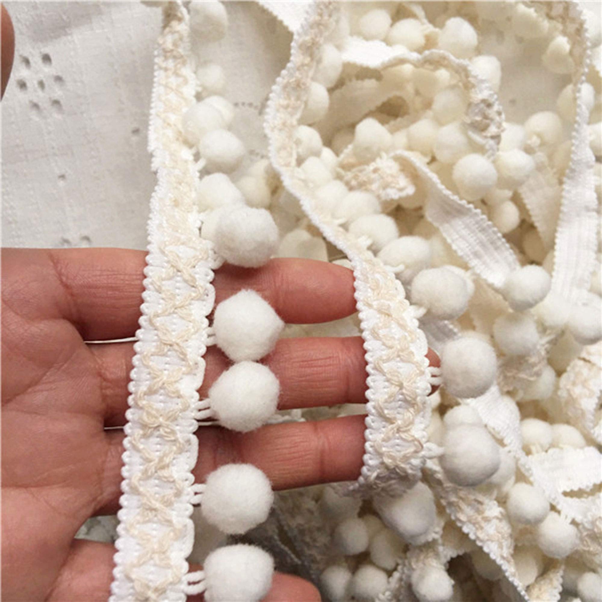 Bene Omnia Pom Pom Trim Ball Fringe Ribbon Sewing Lace Trims for Dress Clothing DIY Crafts Decoration Sold by 2 Yards (Ivory)