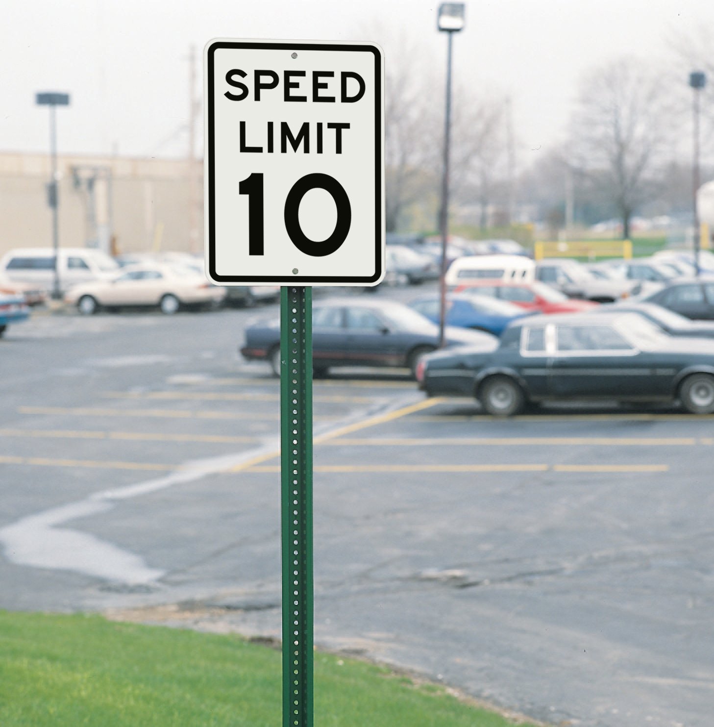 ограничение скорости мем. знак 600 оборотов. знак speed limit 50 флорида. водитель не пыли знак. Limit 10.