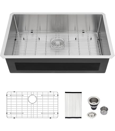 Couoko 32 Inch Undermount Stainless Steel Kitchen Sink | 16 Gauge