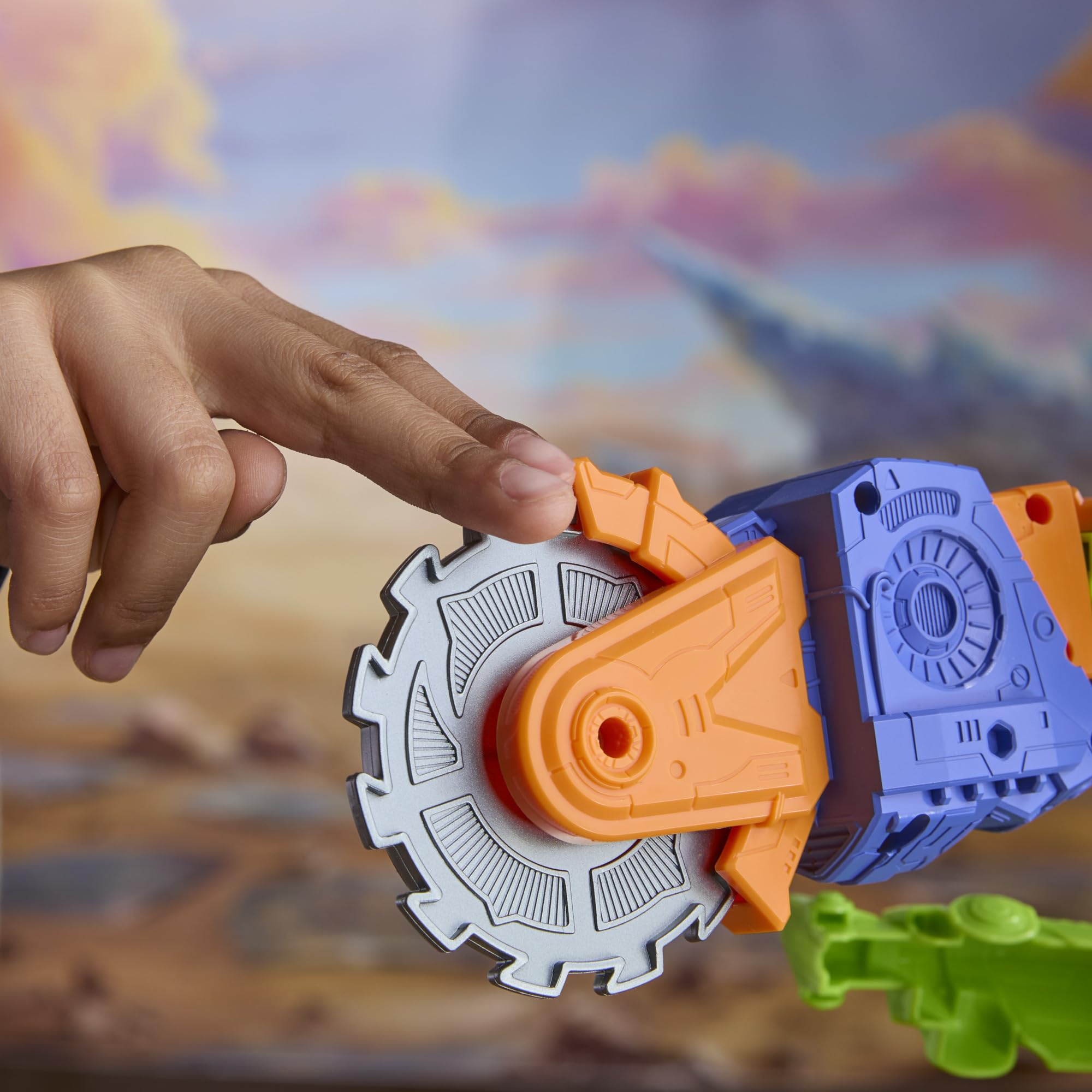 Transformers CYBERWORLD Scorponok Strike Battle Set, Converting Action Figure Playset with Lights and Sounds, Robot Toys for Boys and Girls 6 and Up