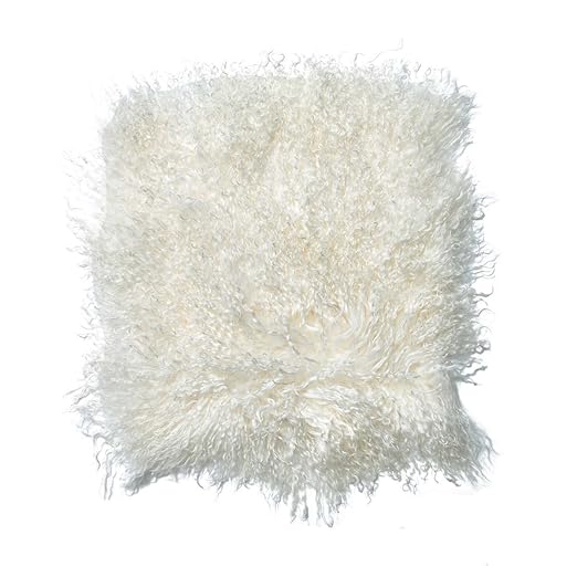 Butlers Tashi Kissen aus Lammfell in Weiß 35x35 cm - Stuhlauflage - Sitzkissen - Dekokissen - Kissen für Stuhl