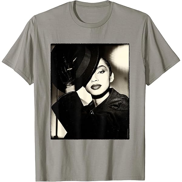 Amazon.com: Novo Los Angeles Sade t-Shirt (Black, Small