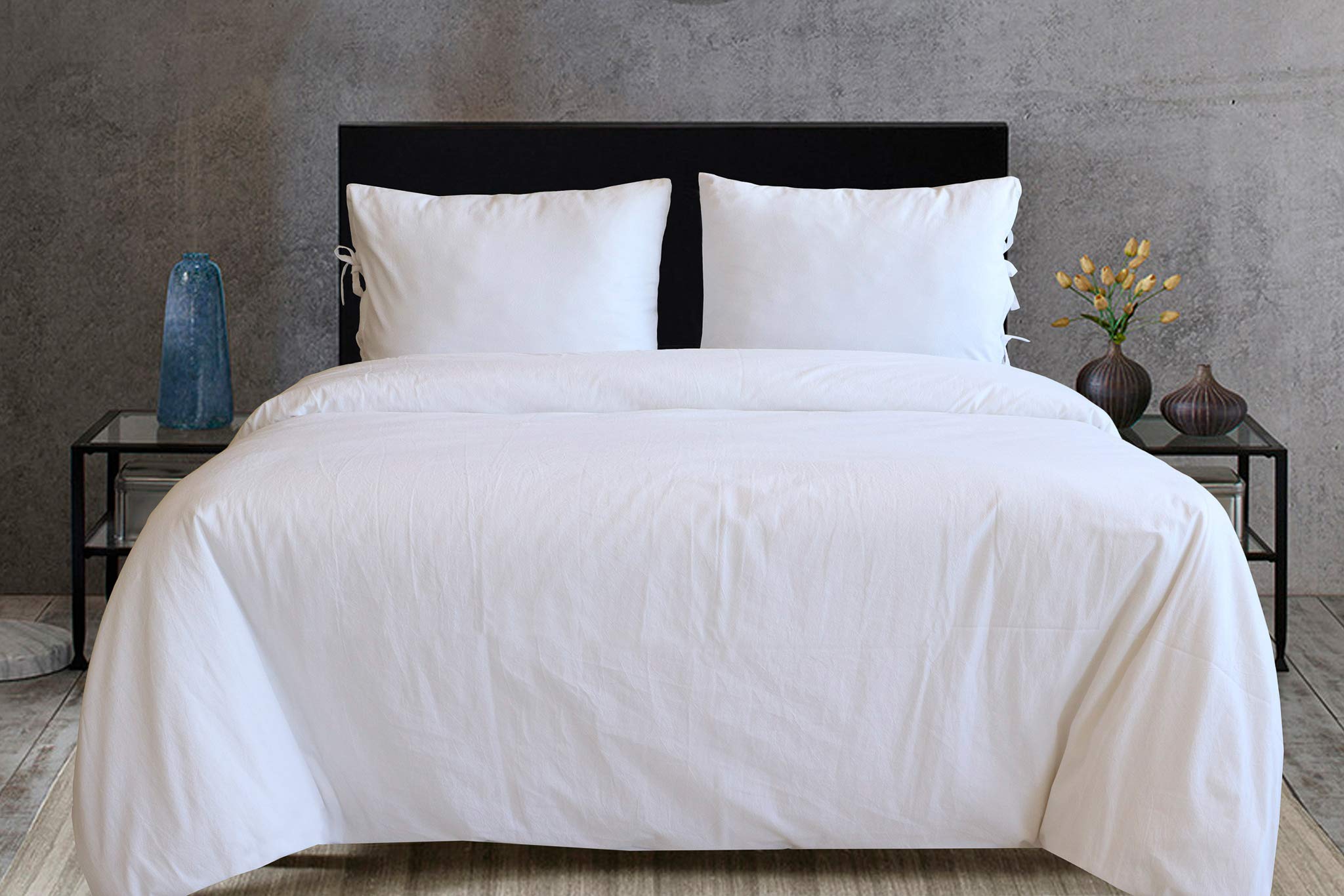 Leos 200 White Duvet Cover