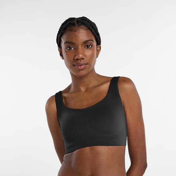 Alo Yoga Wild Thing Bra White L at Amazon Women's Clothing store