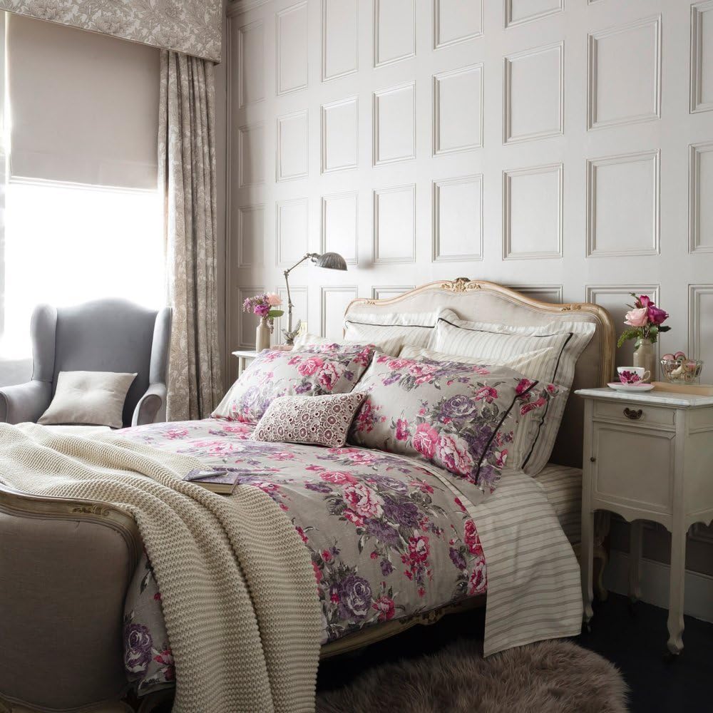Christy of England Queen Size Bed Floral Bouquets Duvet Cover -- Bloomsbury, Plum