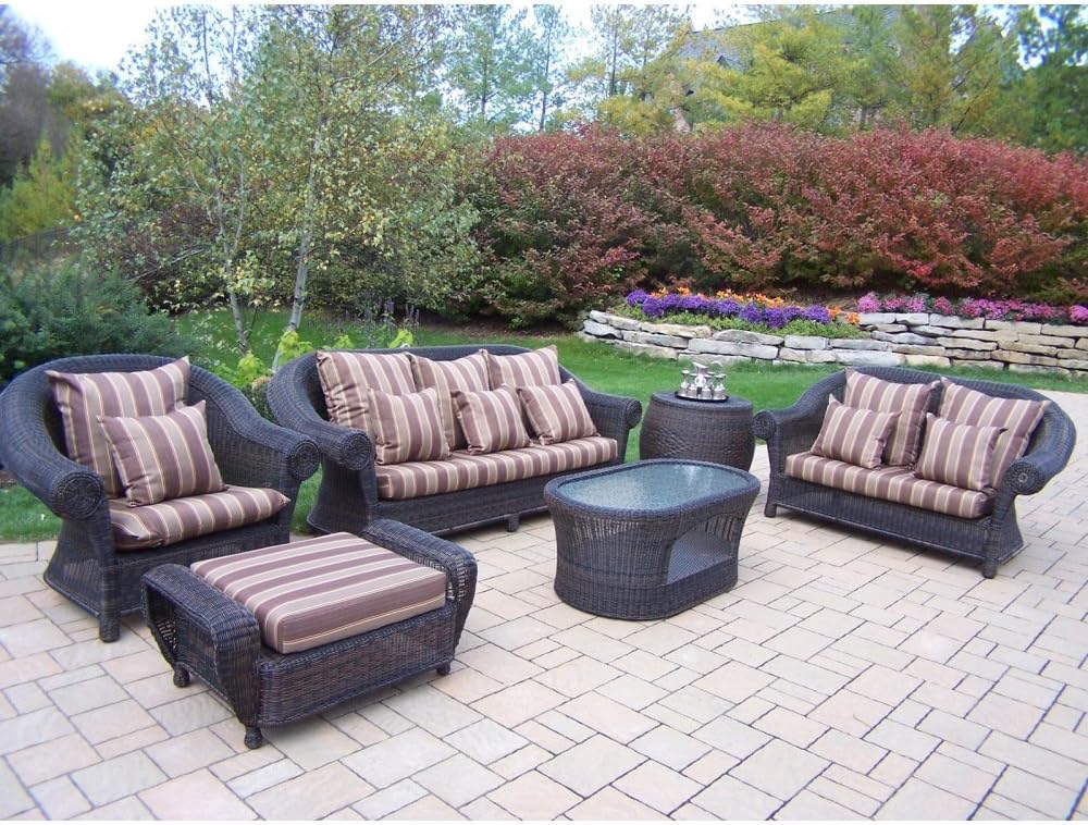 Amazon Com Oakland Living Cambridge 6 Piece Wicker Conversation Set With Cushions And Double Pillows Garden Outdoor