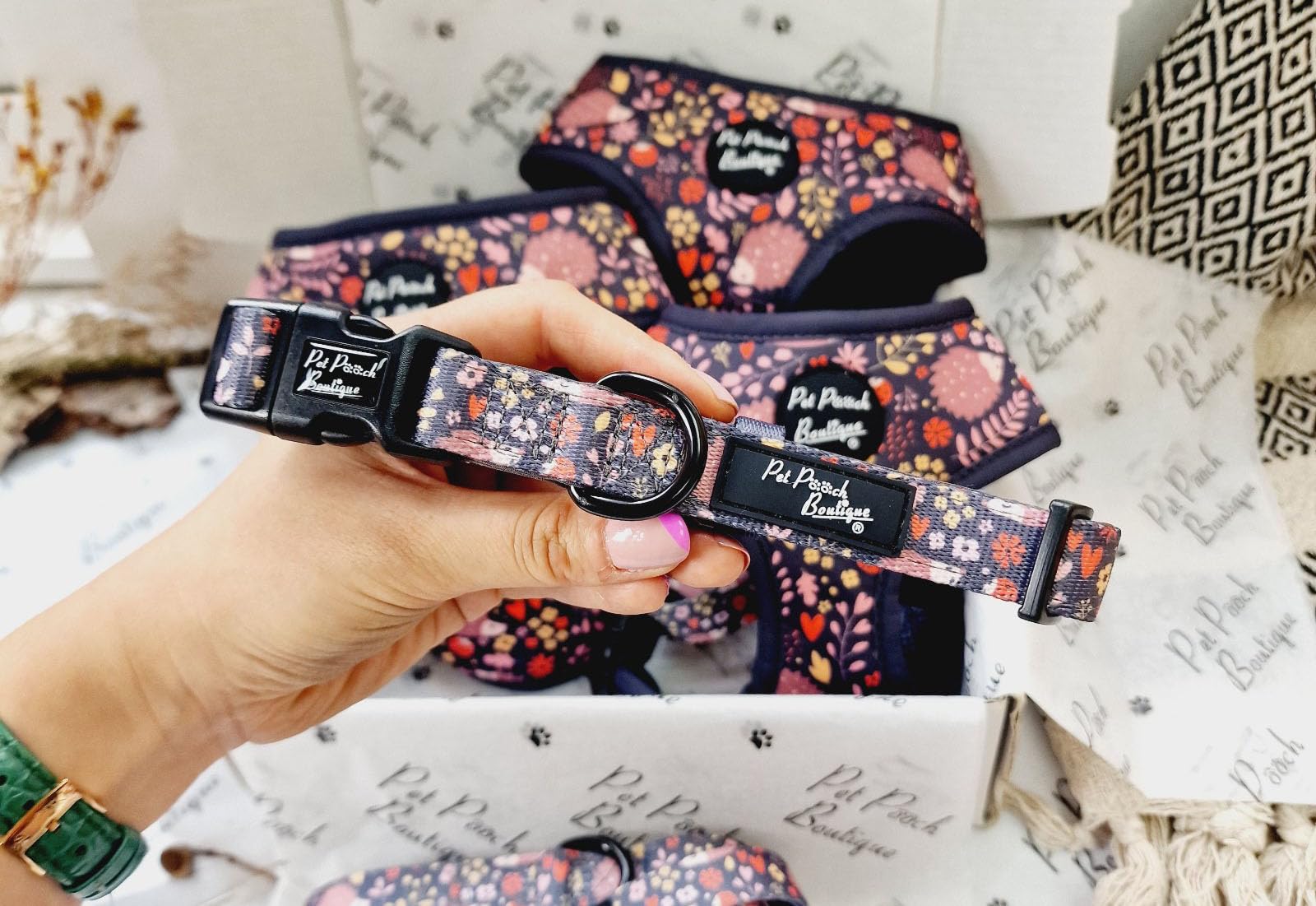 WOODLAND HEDGEHOG DOG COLLAR M