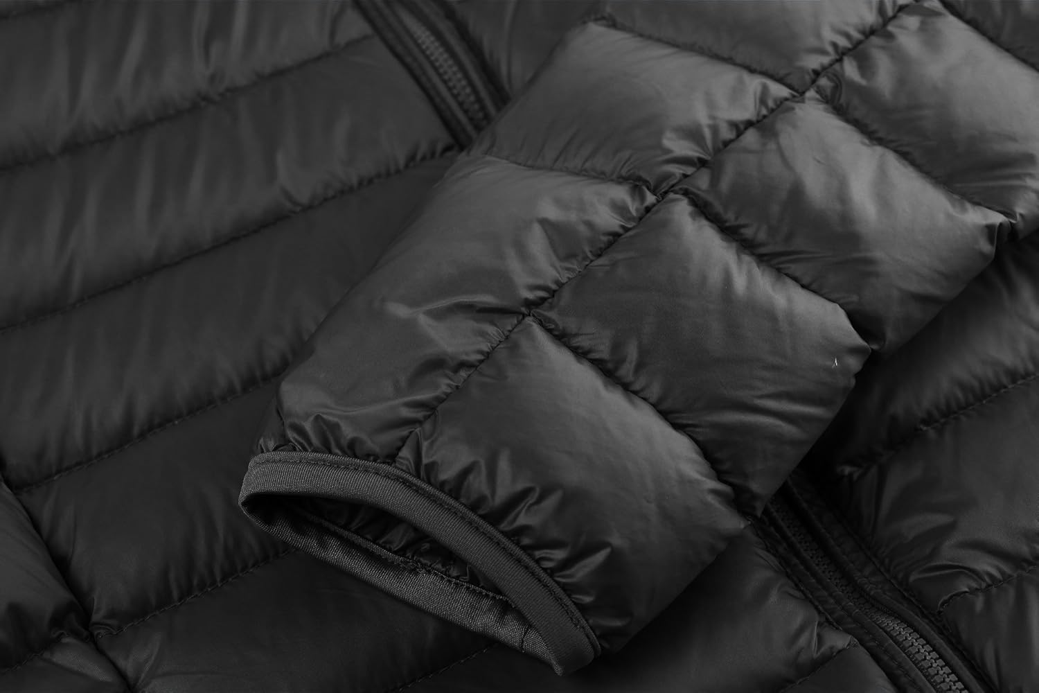 Wantdo Women's Hooded Packable Ultra Light Weight Short Down Jacket: Clothing