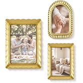 Novabright 3 Pack Vintage Picture Frames, Gold, Scalloped Style | 4x6 Inch &amp; 5x7 Inch Wooden Photo Frames Set, Wall Hanging or Tabletop Display, Retro Home Decor, Art &amp; Photo Gallery, Gifts