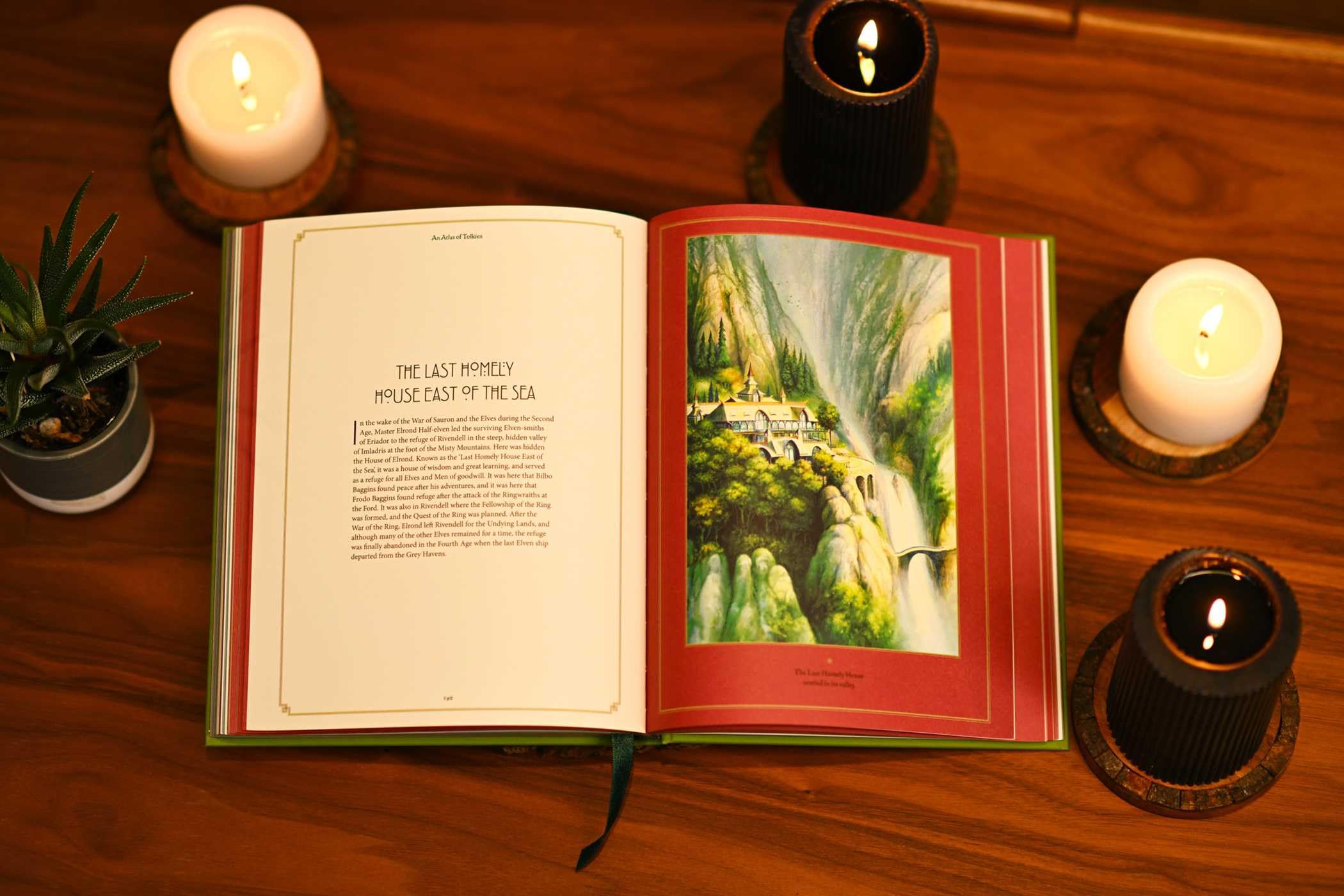 Atlas of Tolkien Deluxe Edition (Deluxe Tolkien)