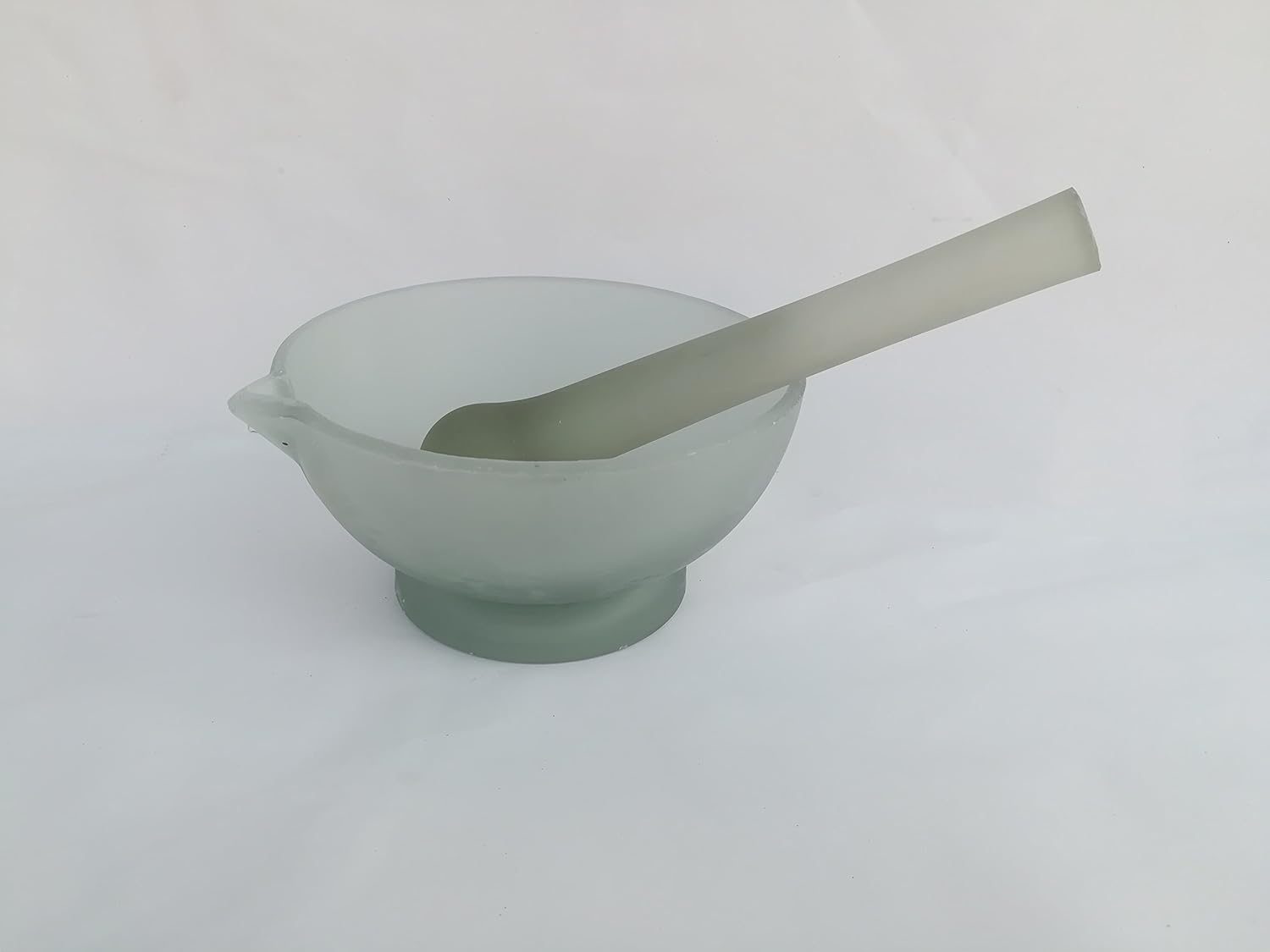 GLASS PESTLE AND MORTARS. ONE UNIT. 6 CM. ONE MORTAR AND TWO PESTLE IN