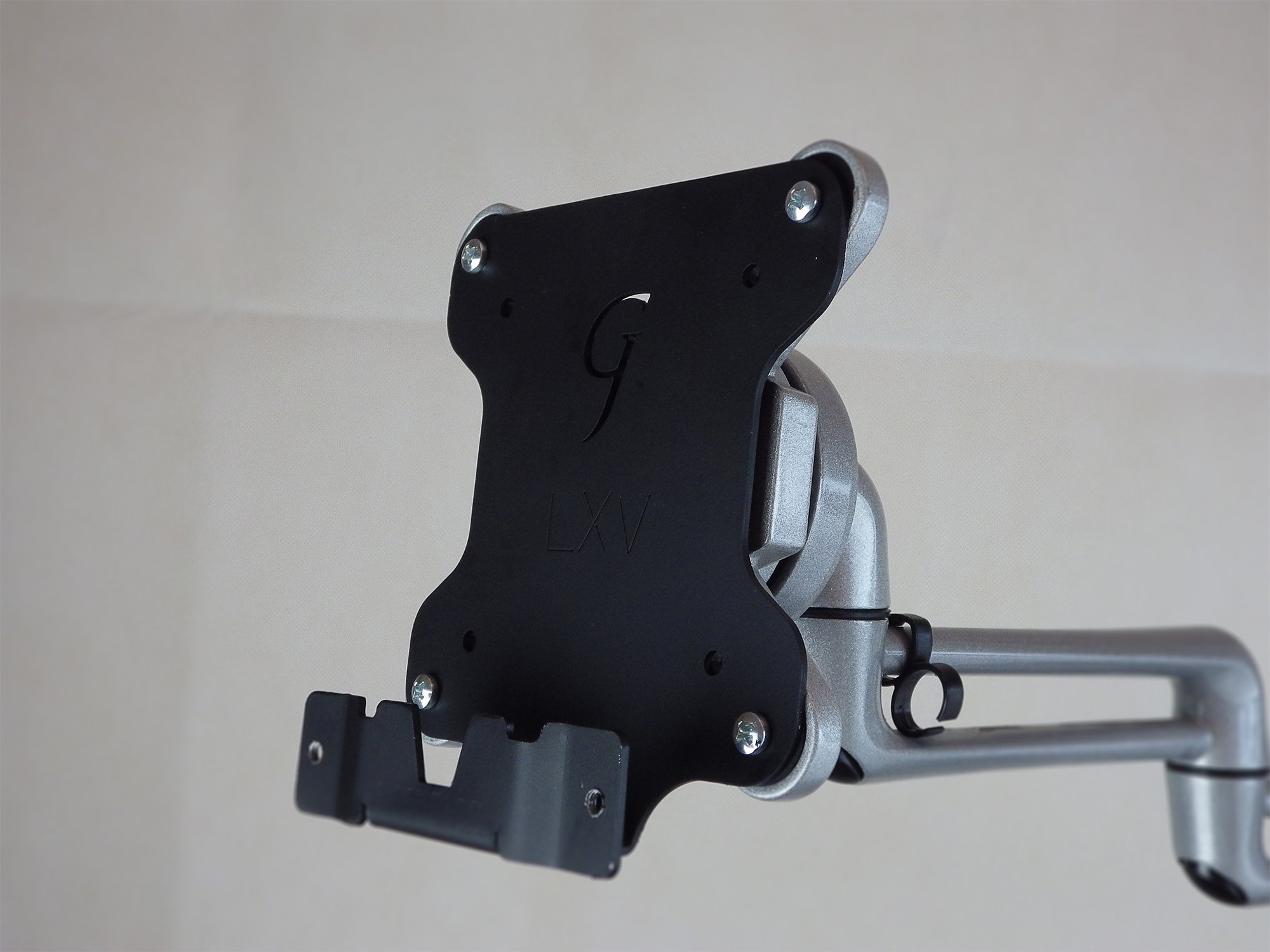 Адаптеры для крепления кронштейнов. Пластина переходник vesa 300 300. Адаптеры для крепления кронштейнов. Адаптер vesa 100x100 на vesa 200x200. Адаптер для крепления монитора без vesa.