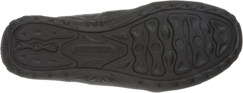 skechers women's reggae fest steady quilted bungee ankle bootie