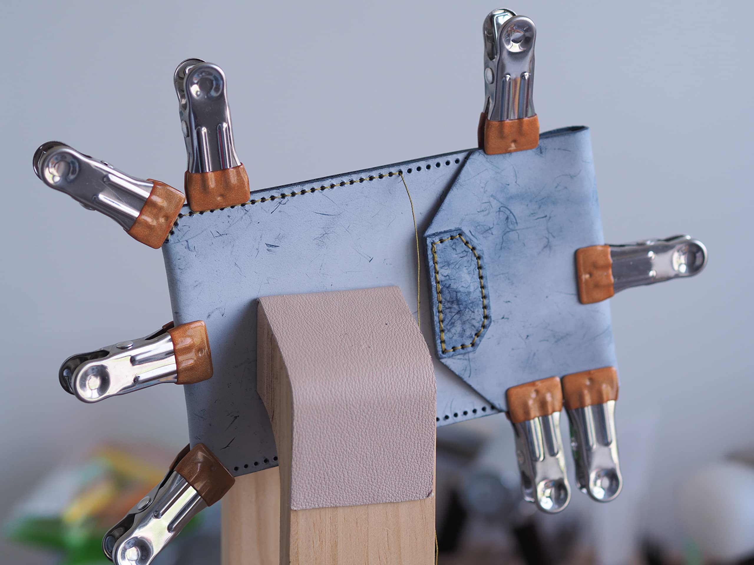 Joidiy Leather Flat Wallet Pliers and 10 Hefty Leather Clip Clamps