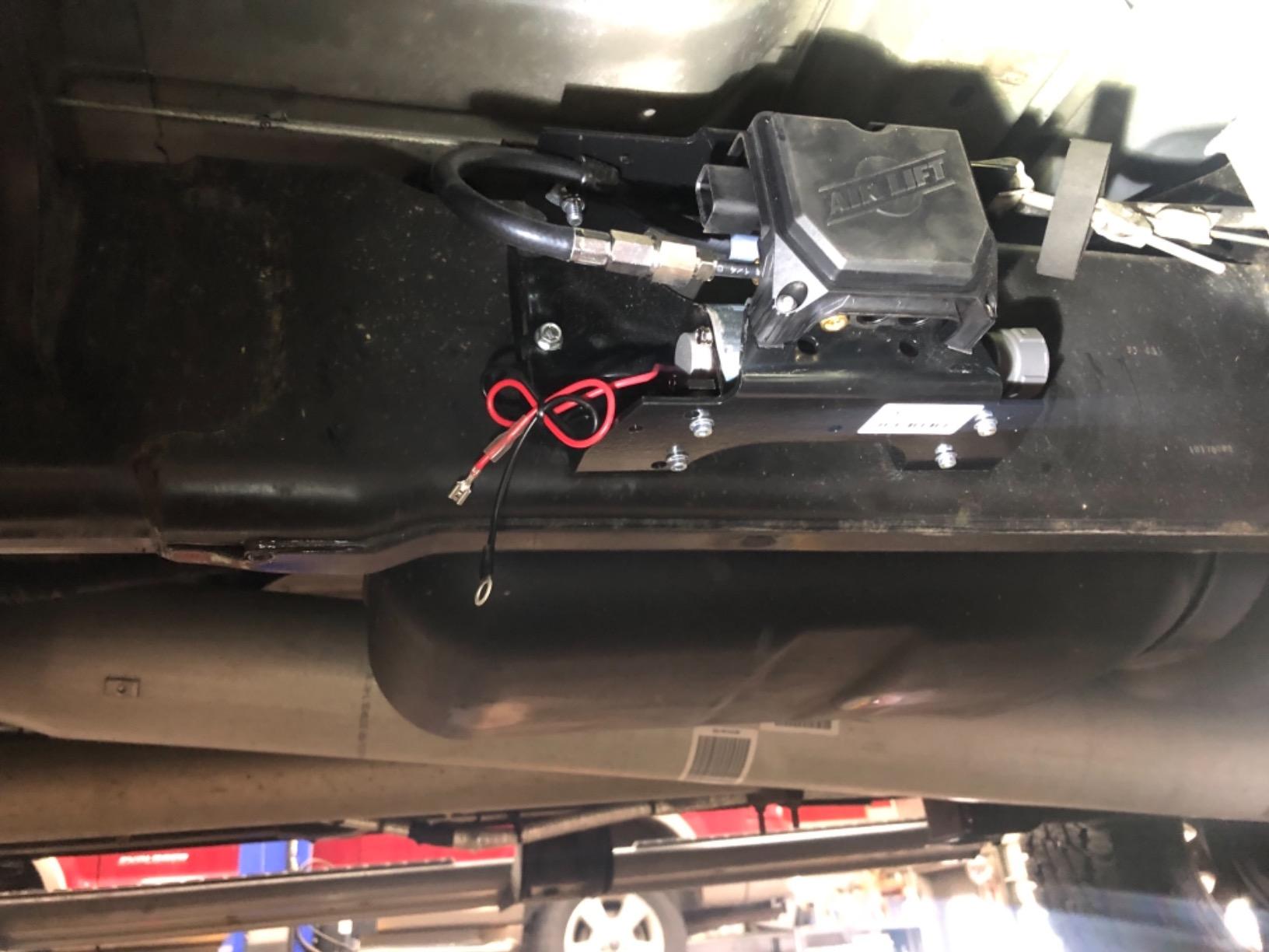 43/mo Finance Air Lift 25870 WirelessOne (1st Generation) Compressor