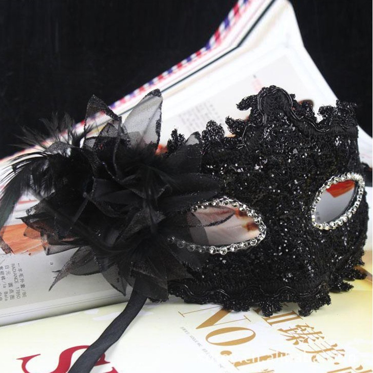 BESPORTBLE Masquerade Mask - Venetian Mask Lily Feather Decoration, Women Masquerade Masks Costume Party Masks for Halloween (Black)