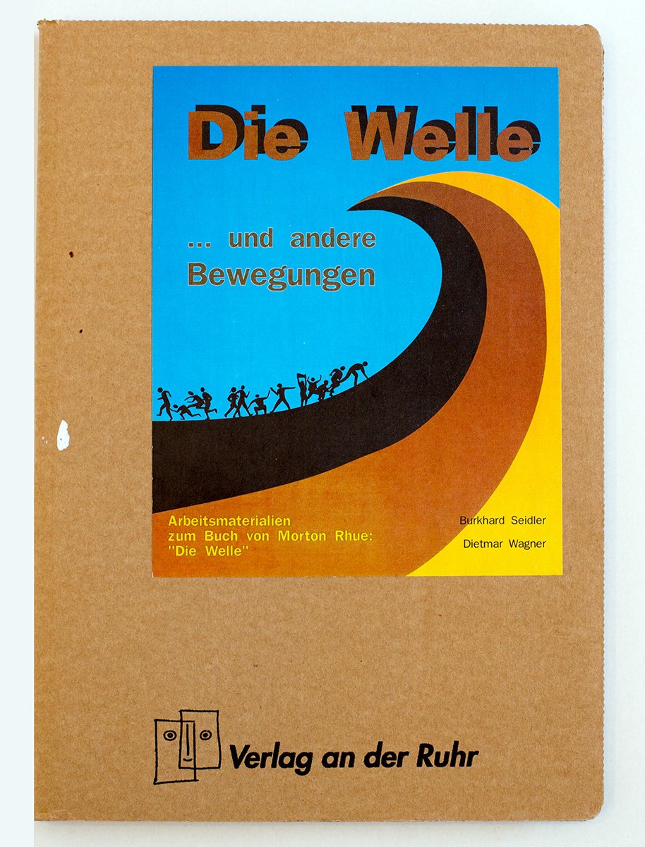 Literatur Kartei Die Welle Und Andere Bewegungen Arbeitmaterialien Zum Buch Von Morton Rhue Die Welle Amazon De Burkhard Seidler Dietmar Wagner Morton Rhue Bucher