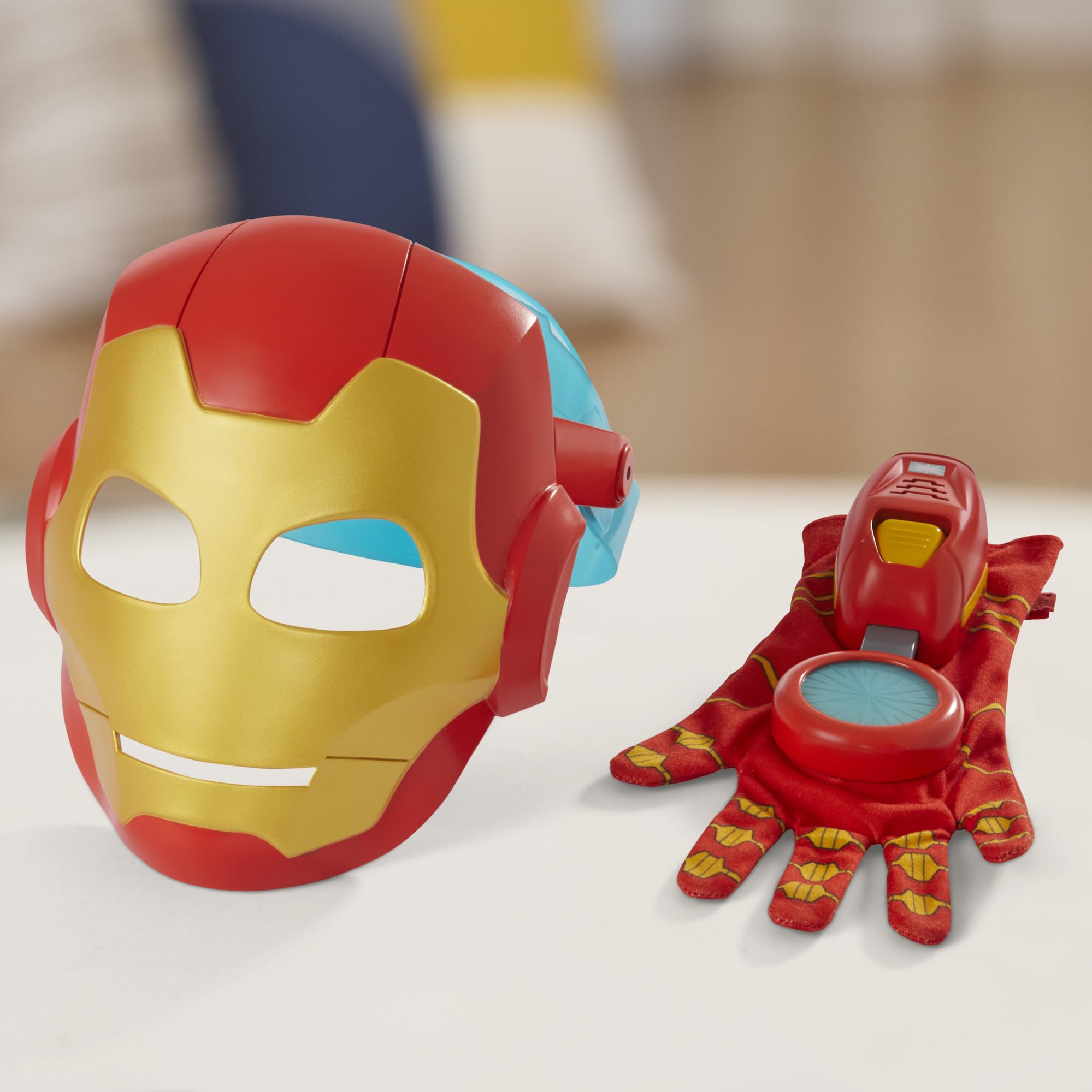 Marvel Marvel Iron Man and His Awesome Friends High-Tech Hero Role Play Set, Iron Man Mask and Electronic Glove, Super Hero Toys for Kids, Ages 3+