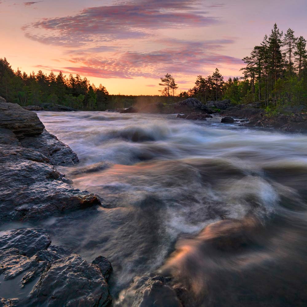 International Graphics - Finished Picture - Hans, Strand - ''Voxnan River''- 30 x 30 cm - Direct printing on acrylic glass