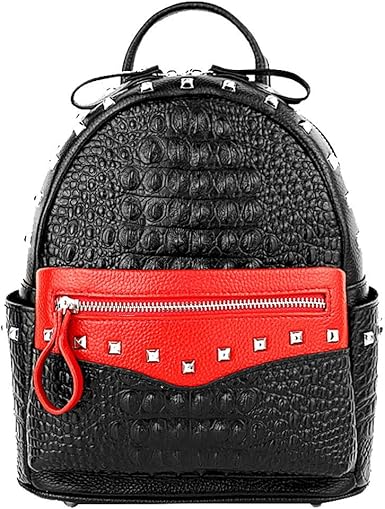 mochila negra tachuelas
