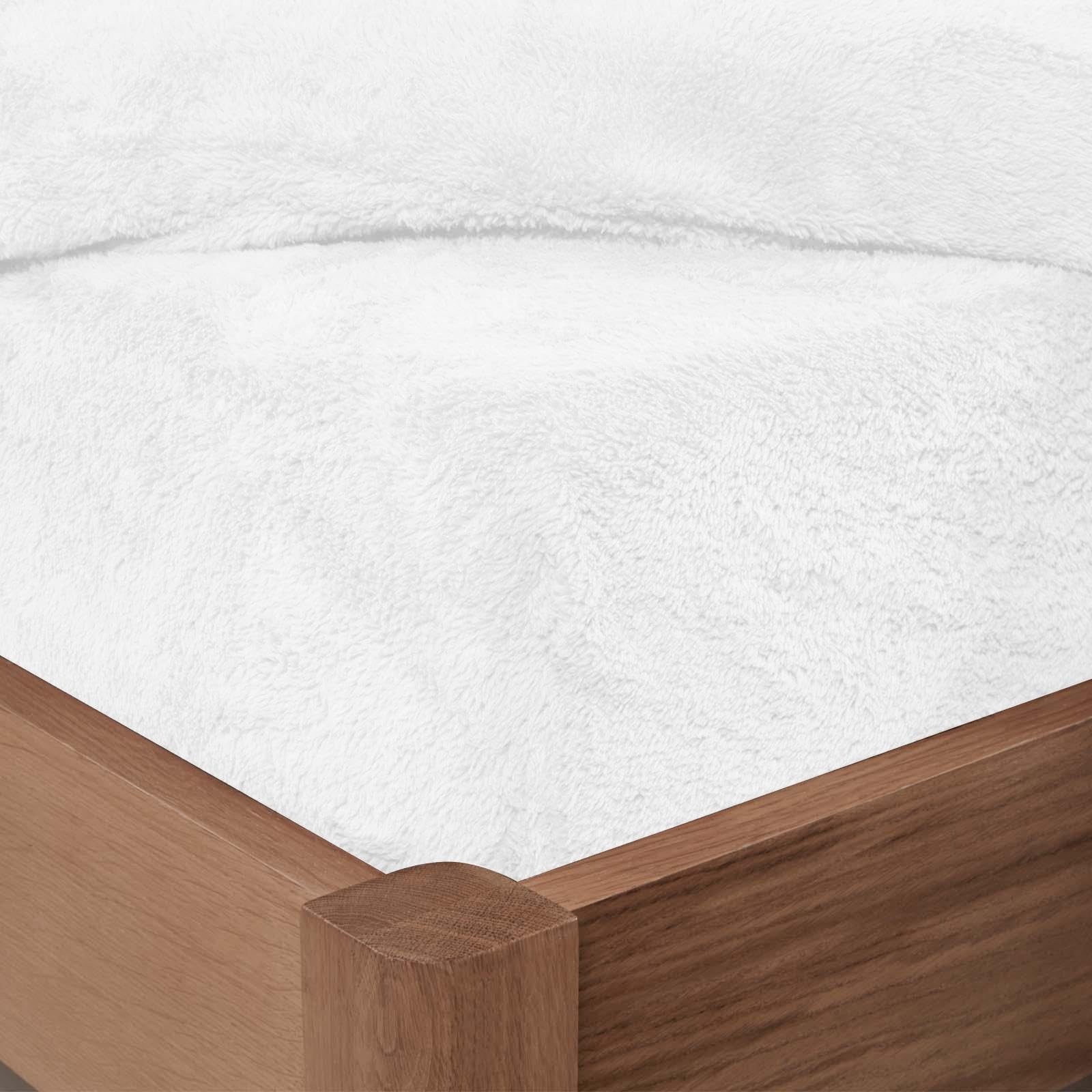 Brentfords White Super King Teddy Fleece Fitted Sheet, Superking Fitted Sheet Bed Cover Thermal Bedding Fade Resistant Ultra Soft Easy Care Winter Bedding