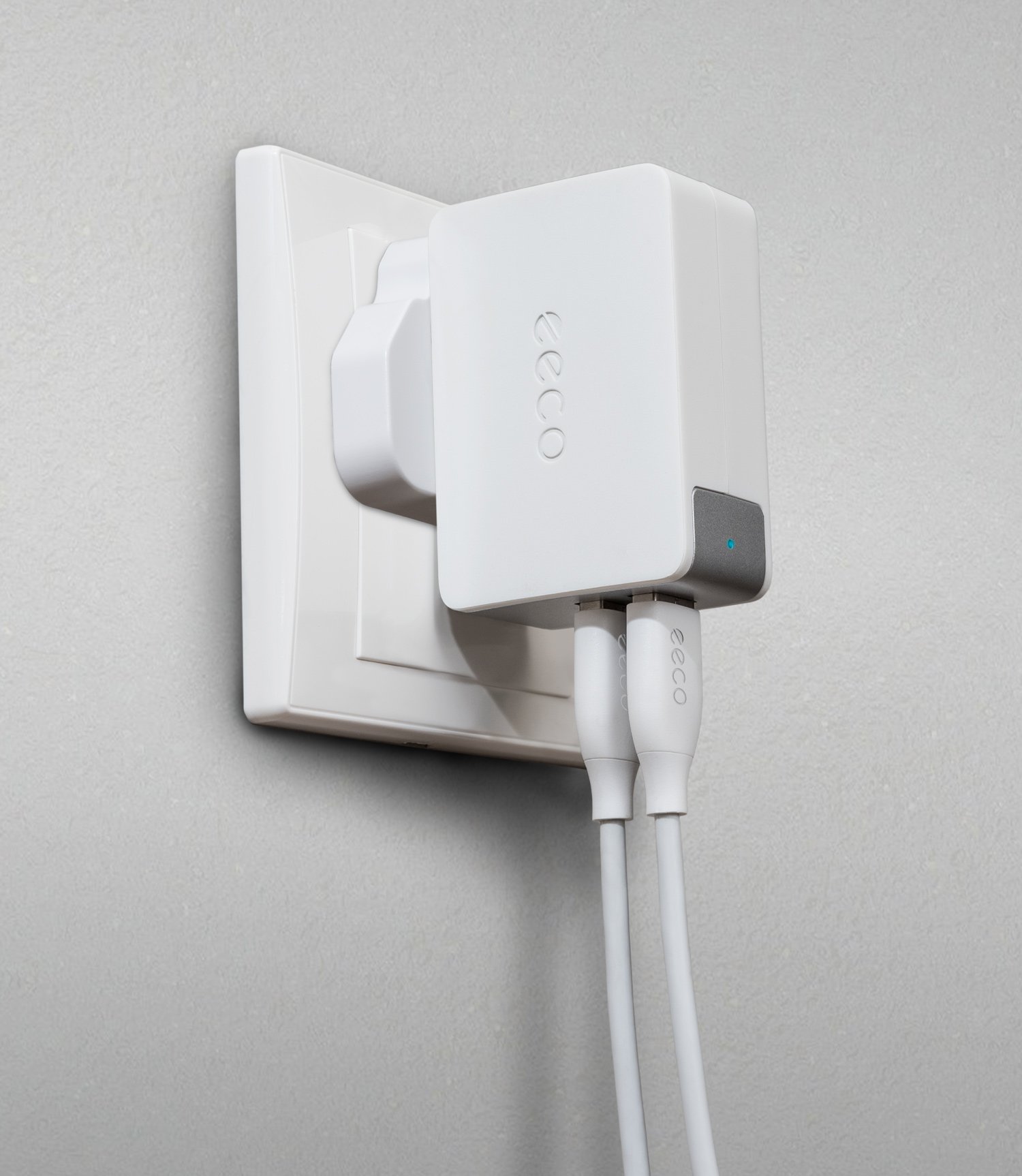 eeco Main Chargers USB 24W 2 Port Charging Fast Travel Adapter for iPhone 7/8/X/6 plus, iPad Air, Samsung Galaxy S8/S7/S6, Google Nexus, HTC, LG G6/G5/G4, Blackberry, Tablet