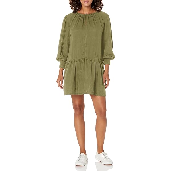 Vince Camuto Women's V-Neck w/Side Slits Sweaterdress Latte Heather X-Small  at Amazon Women's Clothing store