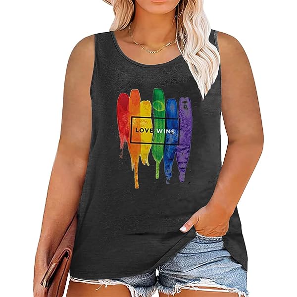 Camiseta Pride Mulher Plus Size | Manga Curta Love Wins | Estampa Arco-Íris LGBT