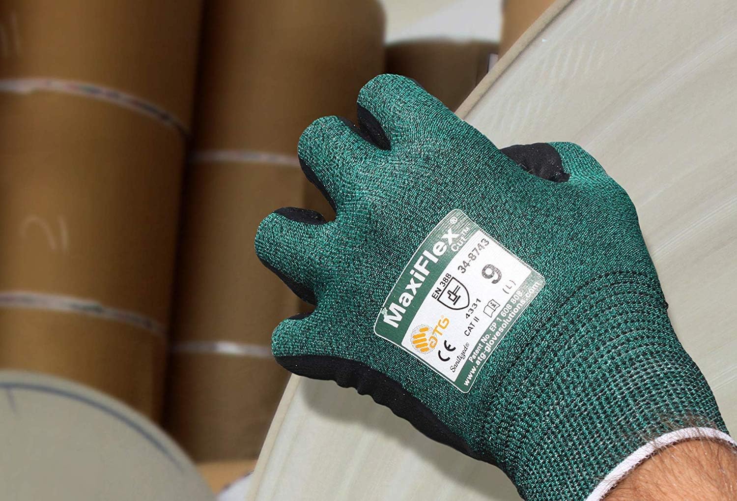 PIP ATG 34-8743/M Medium MaxiFlex Cut, Green Engineered Yarn, Black Gloves, 3-Pack - - 