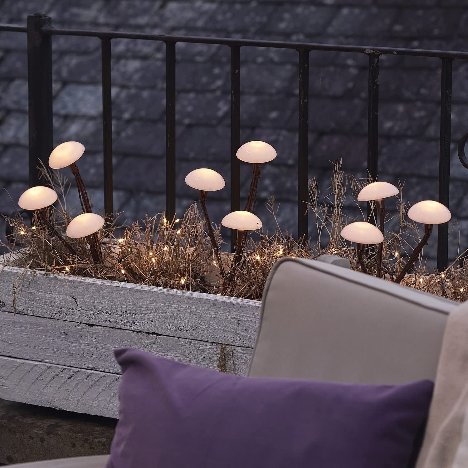 Lights4fun Set of 9 Solar Powered Mushroom Outdoor IP44 Waterproof Decorative Garden Pathway LED Stake Lights 20cm