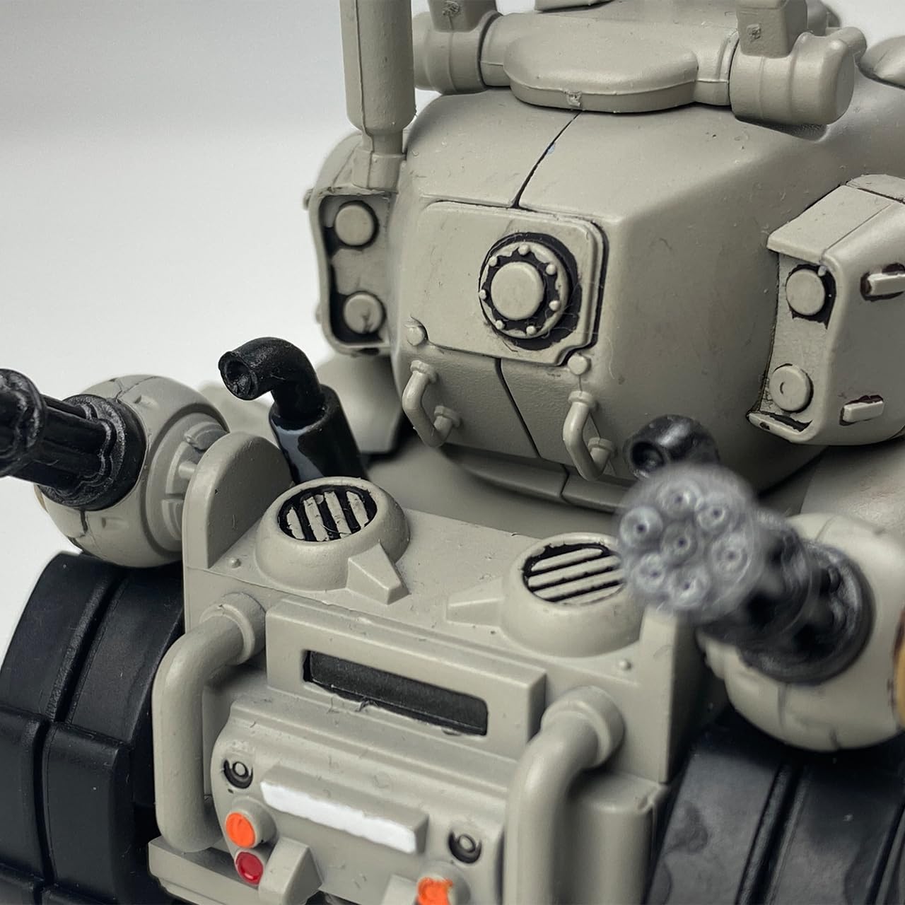 HiPlay Plastic Model Kits: Metal Slug X: Tank, Mecha Anime Style Collectible Action Figures (SV001 Tank)