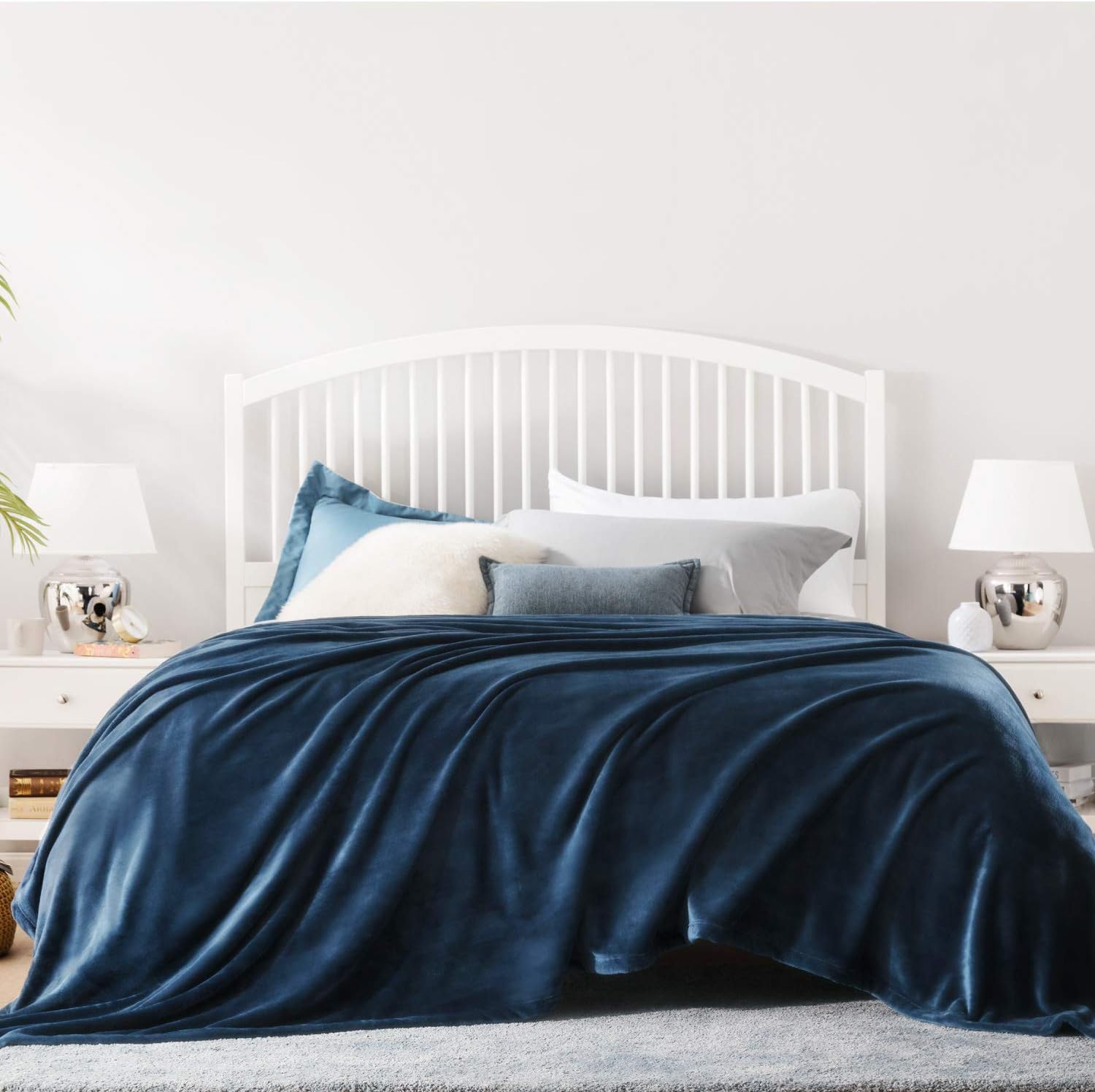 Bedsure Fleece Blanket Throw Size Grey Lightweight Super Soft Cozy Luxury Bed Blanket Microfiber: Home & Kitchen