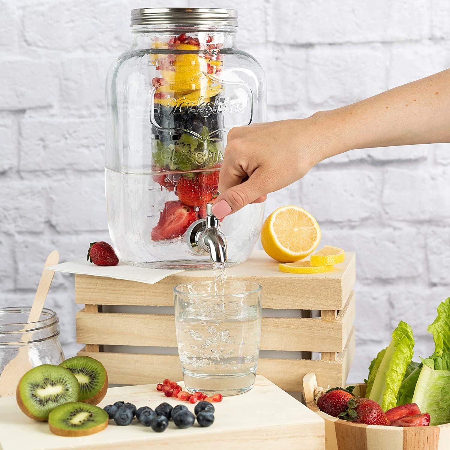 Airtight Glass Jars With Stainless Water Faucet and Ice Cylinder Perfect for Beer 1 Gallon