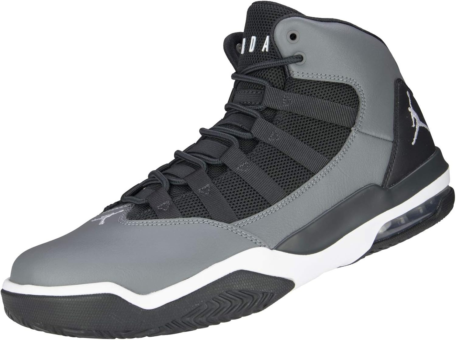 jordan max aura trainer