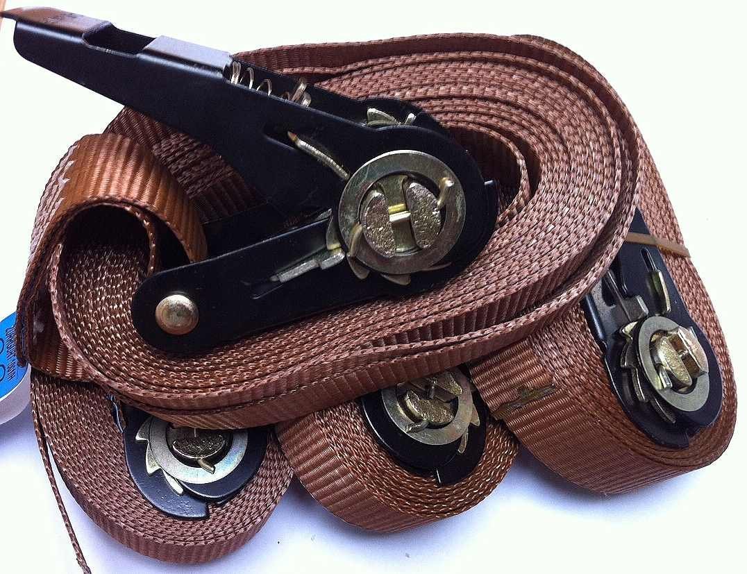 Set of 4 Ratchet TieDown Straps 800 kg with Ratchet 5 Metres EN Norm