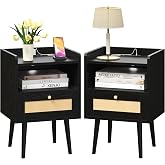 MECHYIN Night Stand Set 2, Nightstands Set of 2 with Charging Station, Rattan Side Tables with Solid Wood Legs, Boho Bedside End Table for Apartment Bedroom Dorm Small Space