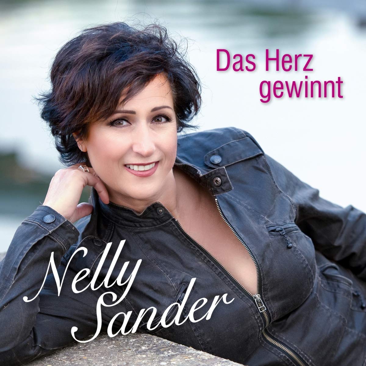 Das Herz Gewinnt Nelly Sander Amazon De Musik
