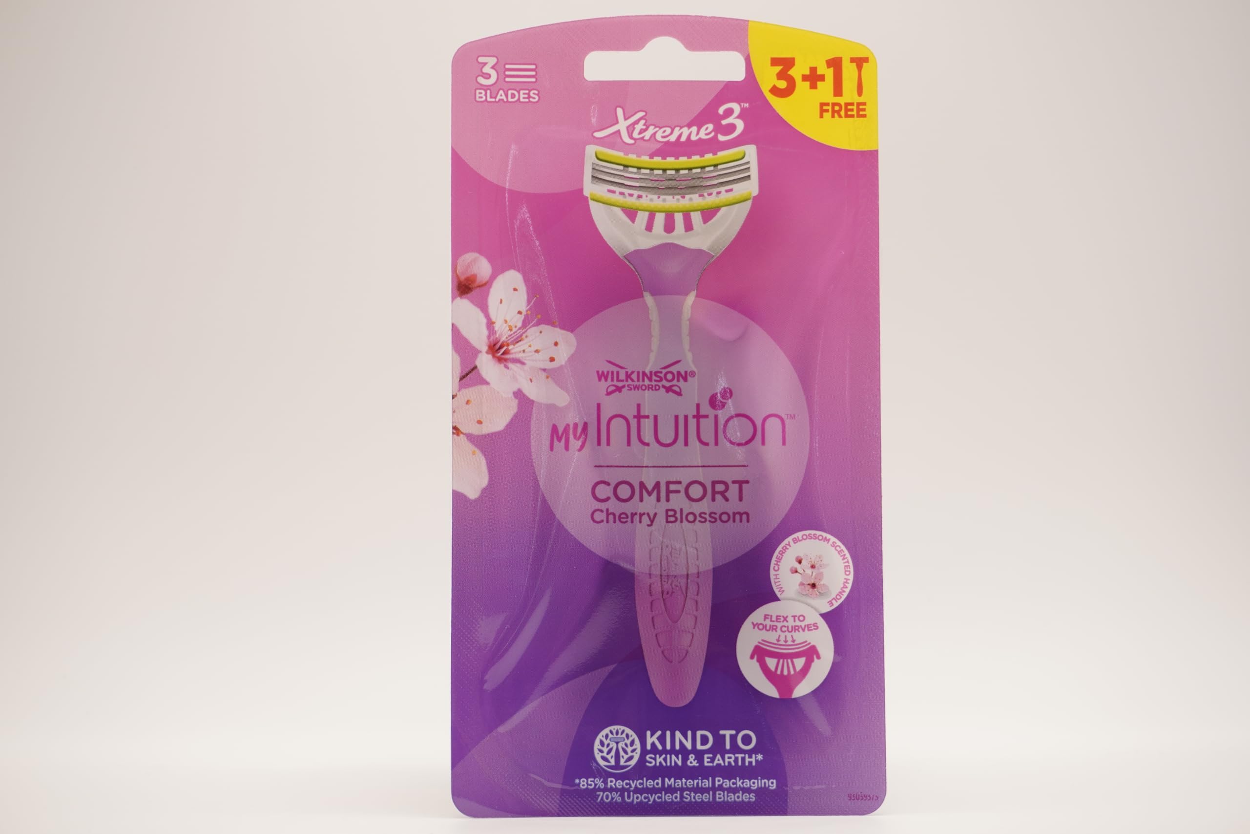 Wilkinson - 7000712C - Xtreme 3 - Beauty Pack of 3 Razors + 1 Free - Pack of 2