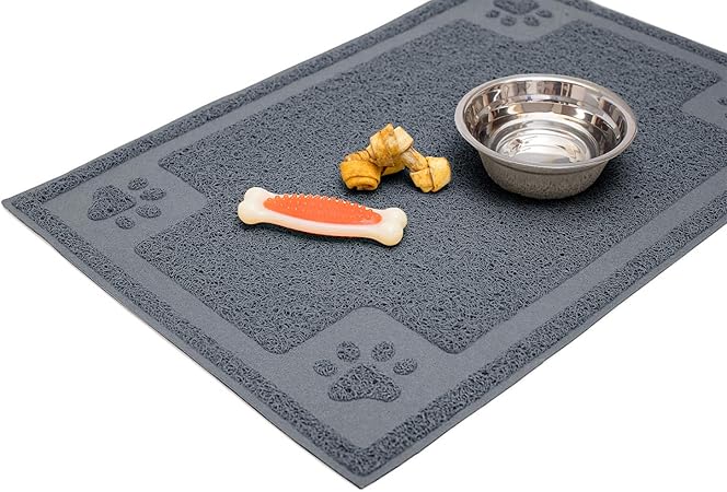 Rug for under dog bowls Clearance