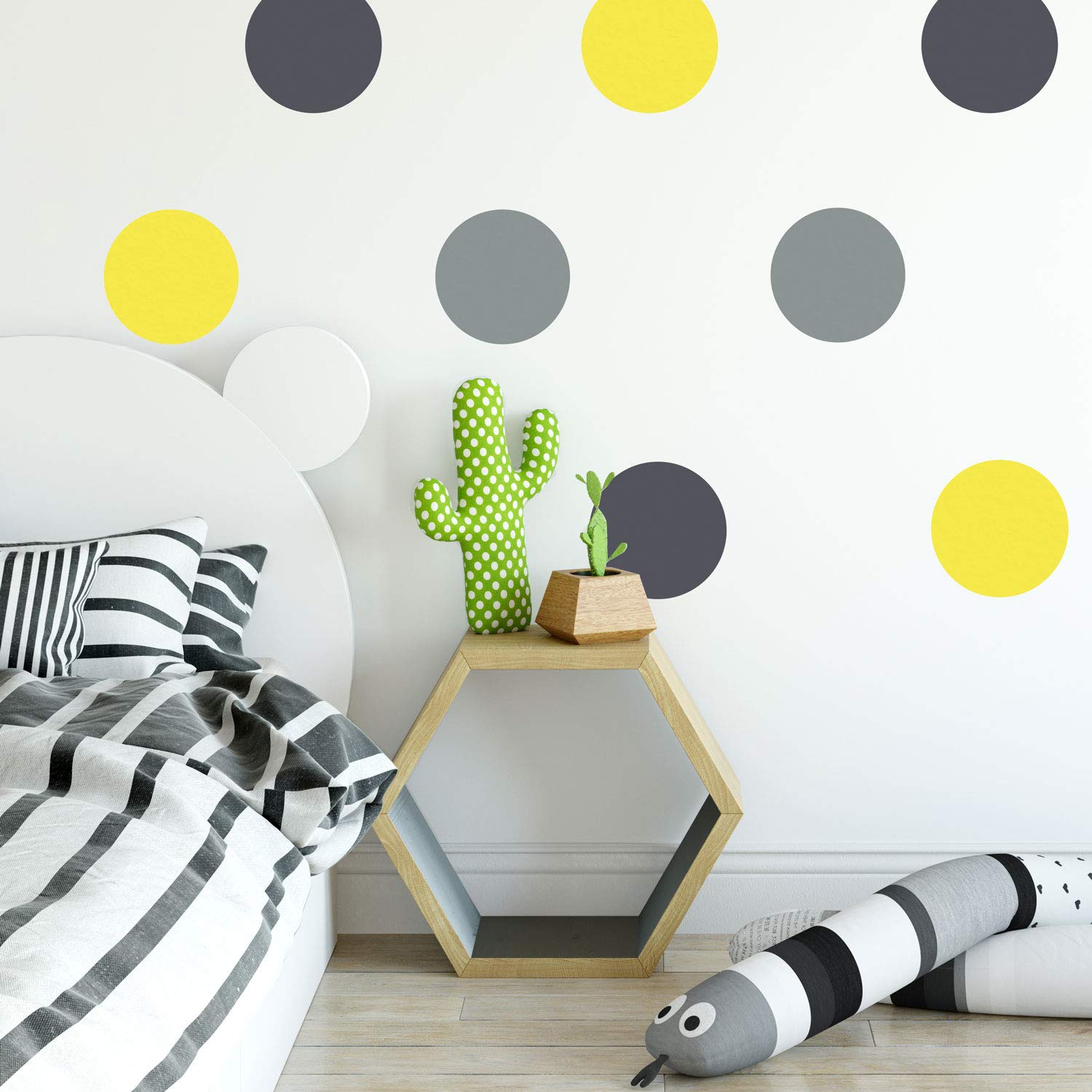 Circle Wall Stickers | Lots of Colours Options Available | Perfect for a Baby's Nursery or Child's Bedroom