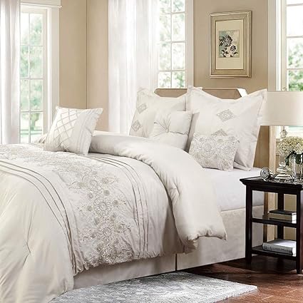 Amazon Com 7 Pieces Ivory Comforter Set King Designer